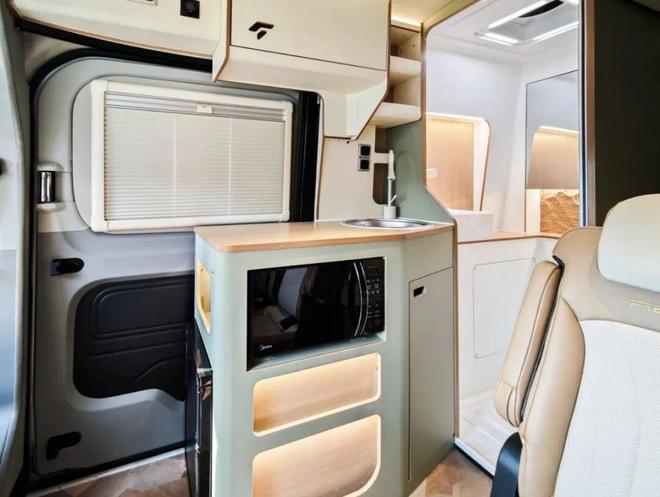 不到5米2的长度4座2卧!外观好评主要是好开也好用(图6)