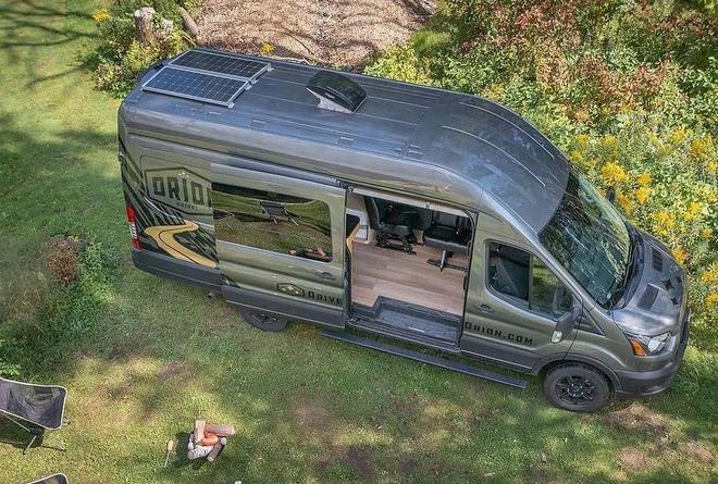 后驱四驱随便选109万的Orion露营车真比国产房车香?(图1)