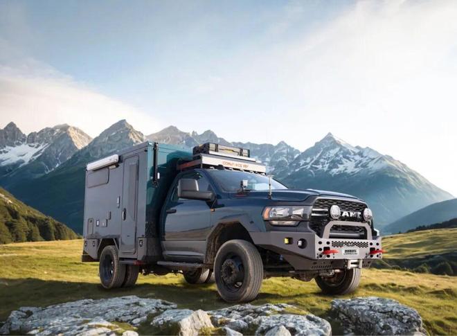 百万级房车到底长什么样?64L强擎公羊底盘公羊房车尽享奢华(图1)