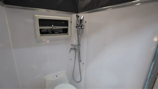 百万级房车到底长什么样?64L强擎公羊底盘公羊房车尽享奢华(图8)