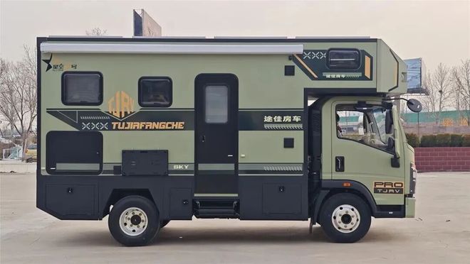 二十多万的豪华版房车11月28亮相成都房车展两室一厅带19度电(图2)