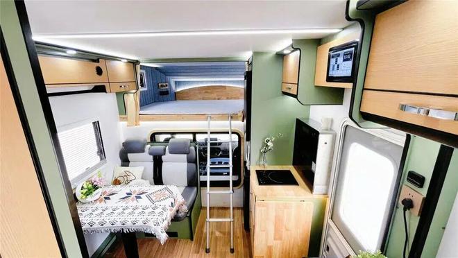 二十多万的豪华版房车11月28亮相成都房车展两室一厅带19度电(图9)