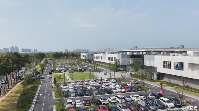 重磅消息！沌口第三个大型综合商业体开业了(图3)