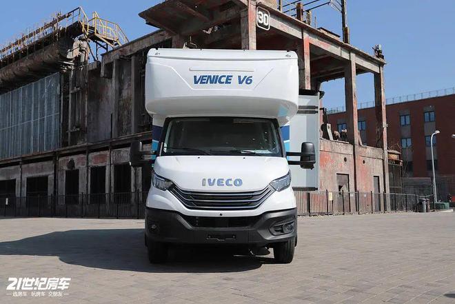 912北京房车展｜全面进化！威尼斯房车亮相北京展(图3)