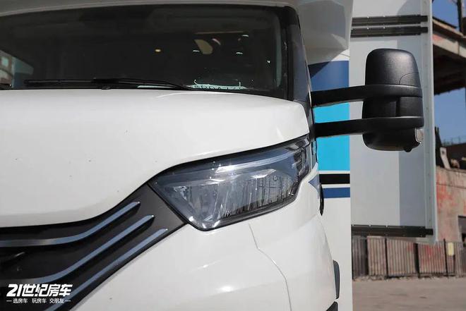 912北京房车展｜全面进化！威尼斯房车亮相北京展(图6)