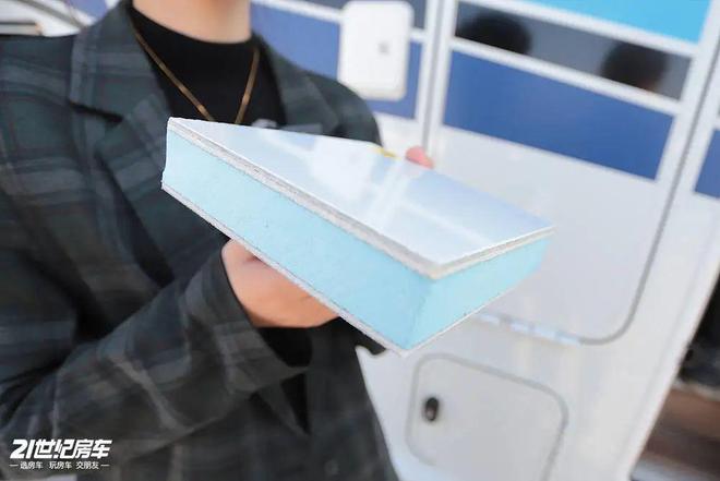 912北京房车展｜全面进化！威尼斯房车亮相北京展(图8)