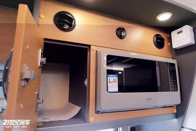 912北京房车展｜全面进化！威尼斯房车亮相北京展(图11)