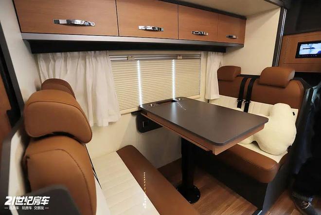912北京房车展｜全面进化！威尼斯房车亮相北京展(图14)
