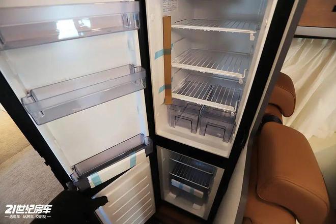 912北京房车展｜全面进化！威尼斯房车亮相北京展(图17)