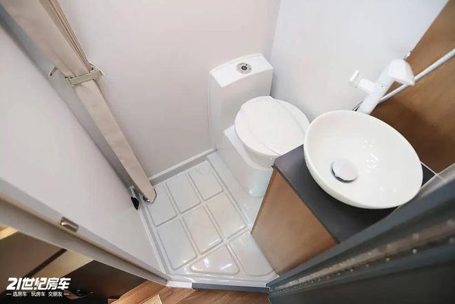 912北京房车展｜全面进化！威尼斯房车亮相北京展(图18)