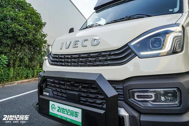 真全铝四驱越野房车!空间由你而定新星北斗Y600-C全时四驱定制房车(图3)