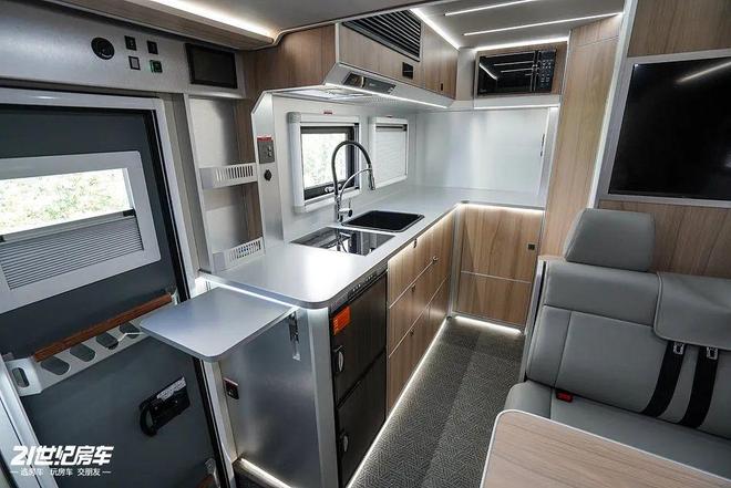 真全铝四驱越野房车!空间由你而定新星北斗Y600-C全时四驱定制房车(图17)