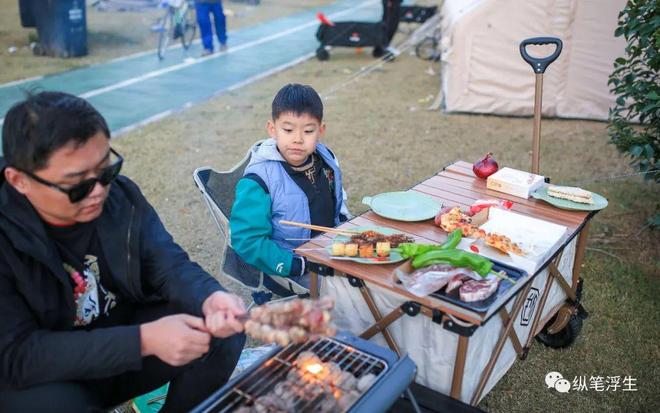 热爱露营的你千万不要错过的好物分享一宿自动充气帐篷+睡垫(图3)