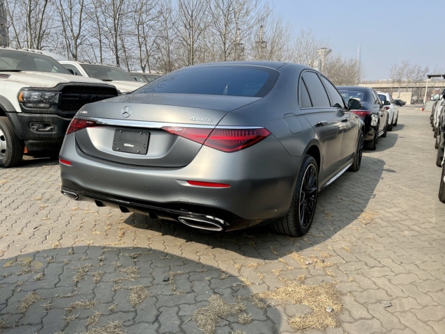 2025款奔驰S500AMG现车报价直降30万成就商务王者全国可分期(图10)