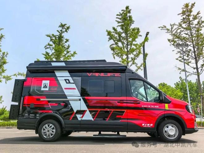 全时四驱福特T8房车3月6日亮相成都房车展烂路也能随便开(图3)