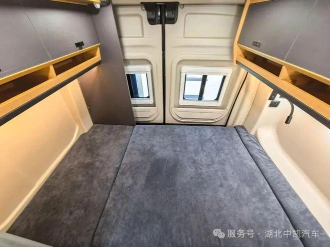 全时四驱福特T8房车3月6日亮相成都房车展烂路也能随便开(图12)