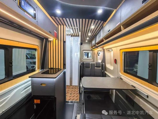 全时四驱福特T8房车3月6日亮相成都房车展烂路也能随便开(图8)