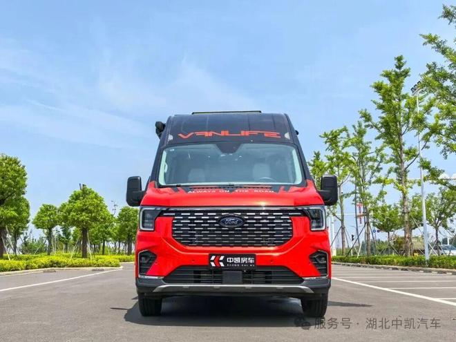 全时四驱福特T8房车3月6日亮相成都房车展烂路也能随便开(图14)