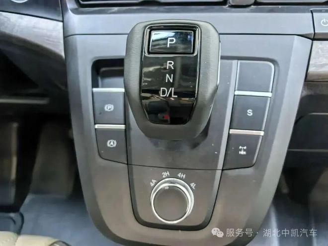 全时四驱福特T8房车3月6日亮相成都房车展烂路也能随便开(图6)