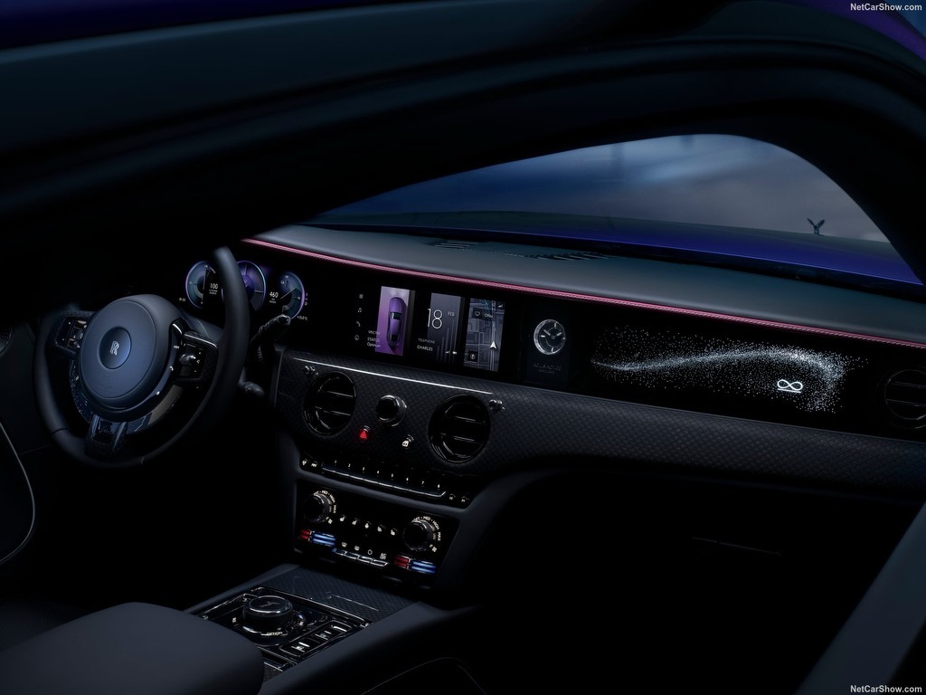 劳斯莱斯发布闪灵BlackBadge纯电轿跑奢华性能完美融合(图2)