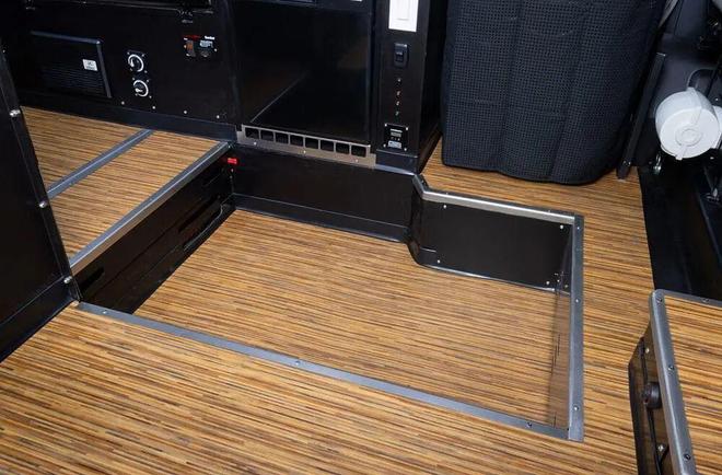 房车界独一份！单侧拓展MaxvanAccess厨卫会客全配齐(图7)